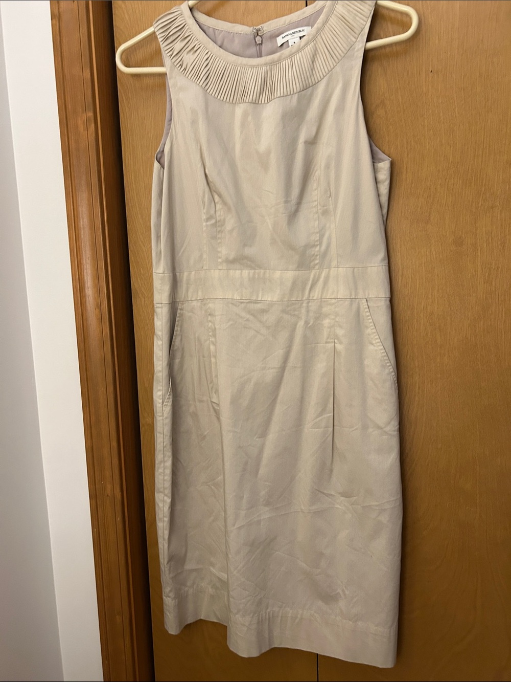 Banana Republic Sleeveless Cream Pleated-Neck Sheath Dress 6